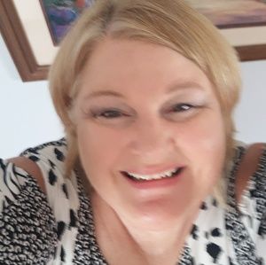 Meet your Posher, Myra